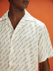 Reiss x McLaren F1 Team White Multi Monte Carlo Exclusive Cuban Collar Shirt - Image 5 of 7