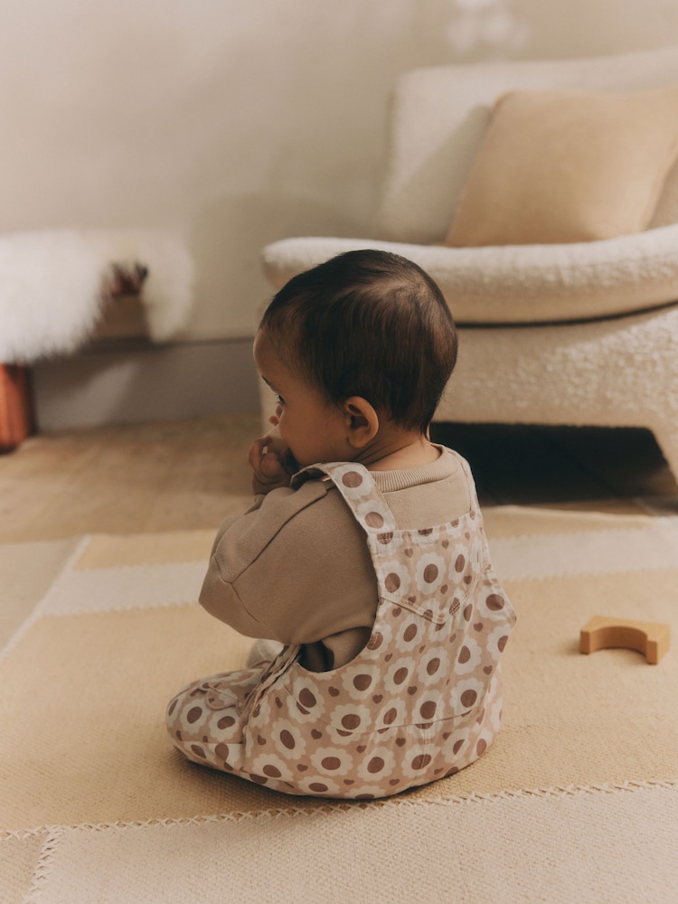 Tan Brown/Cream Floral Baby Dungarees and Bodysuit Set (0mths-2yrs) - Image 2 of 11
