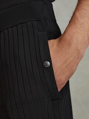 Reiss Black Etienne Ribbed Elasticated Waist Shorts - Image 4 of 6