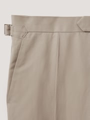 Reiss Com Cropped-Hose in Relaxed Fit mit umgeschlagenem Saum - Bild 6 von 6