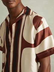 Reiss Rust/Navy Tom Relaxed Printed Cuban Collar Shirt - Image 3 of 6