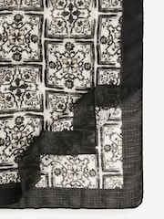 Schwarz/Weiß, Blockprint - Leichter Schal - Bild 7 von 7