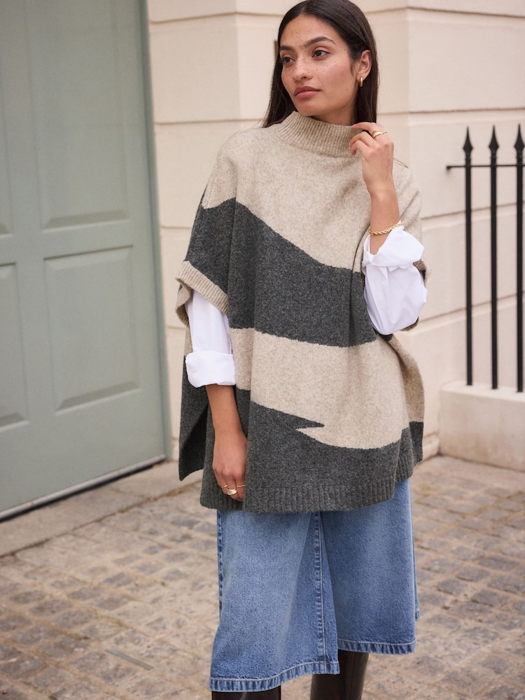Oatmeal/Charcoal Grey Abstract Knit Poncho - Image 3 of 7