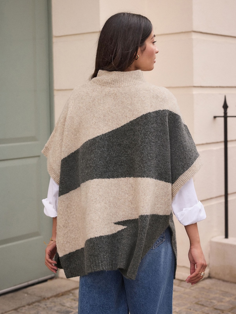 Oatmeal/Charcoal Grey Abstract Knit Poncho - Image 4 of 7
