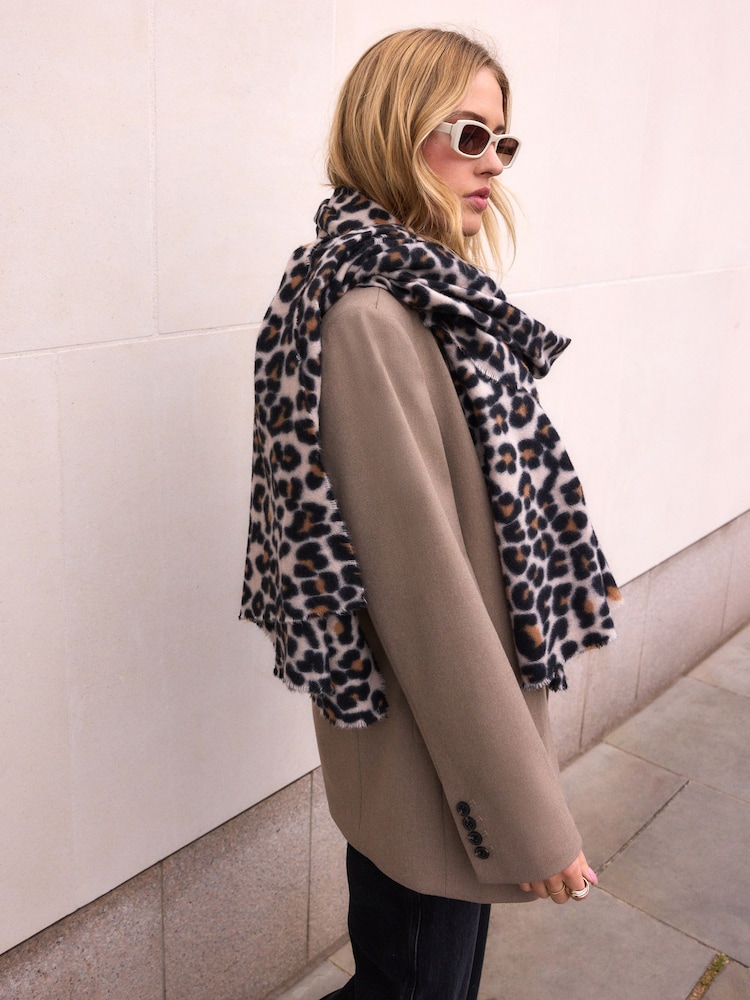 Leopard Midweight Scarf - Image 2 of 4