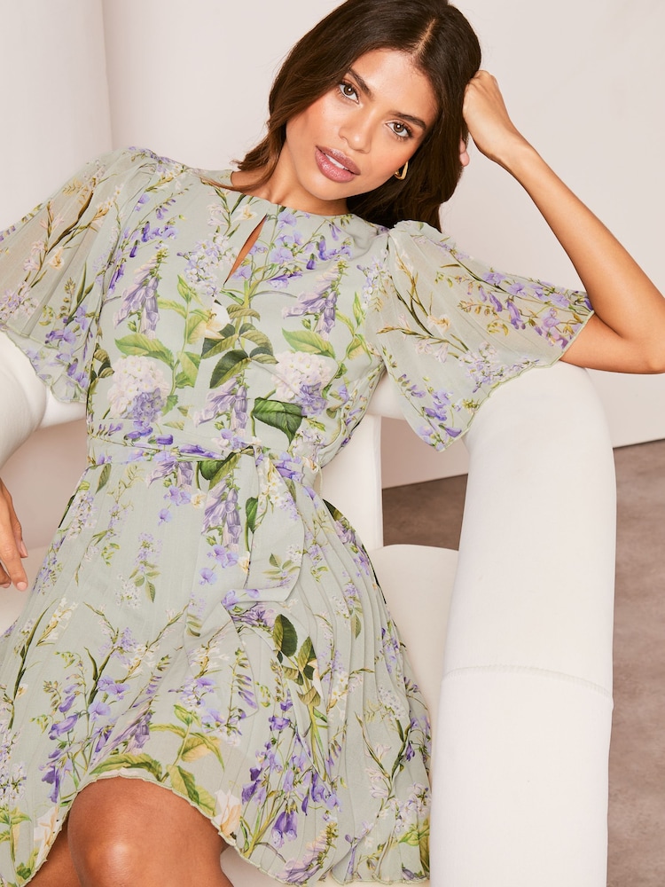 Lipsy Green Floral Print Short Flutter Sleeve Pleated Mini Dress - Image 4 of 4