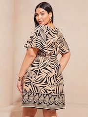 Lipsy Camel Curve Short Sleeve Round Neck Tie Waist Shift Dress - Image 2 of 4