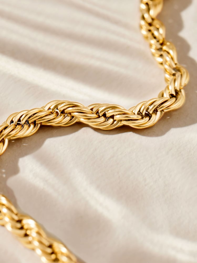 Tonalité d'or - Bracelet en chaîne torsadée en acier inoxydable - Image 6 of 7
