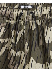 Weekend Offender Mens Green Rain Camo Anzio Camo Shorts - Image 5 of 6
