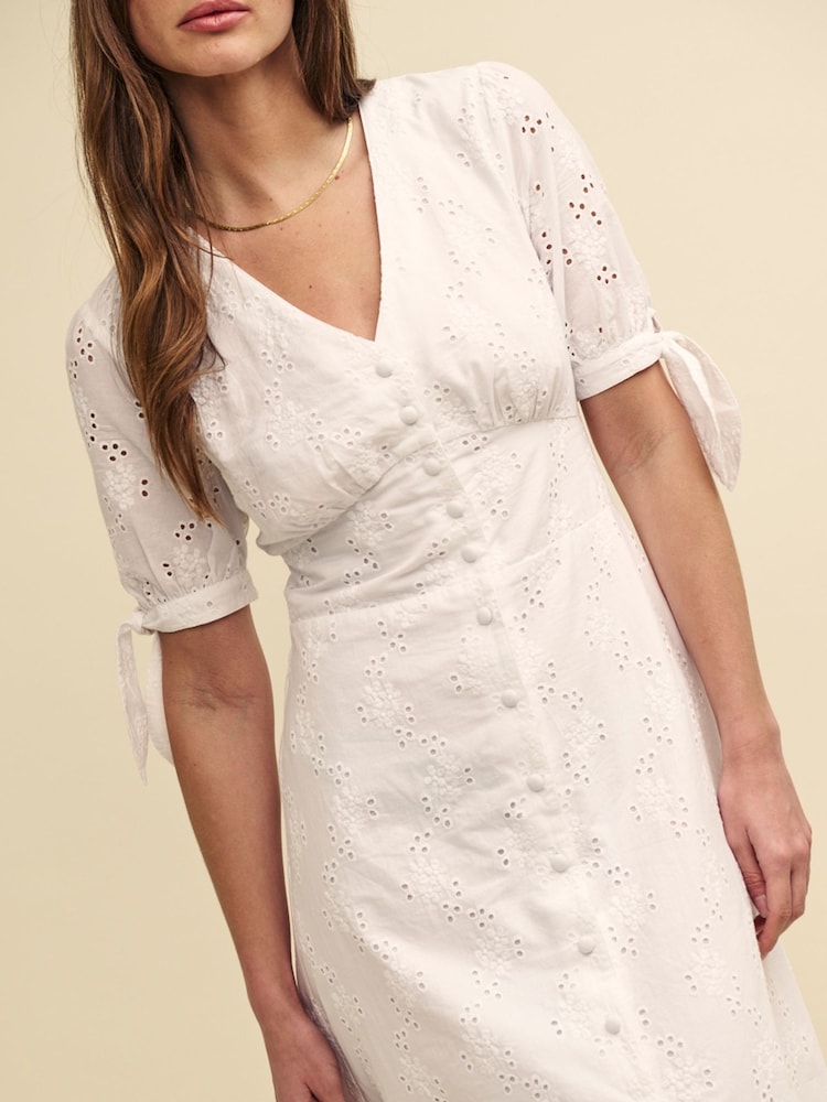 Nobody's Child White Plain Alexis Midi Dress - Image 4 of 4
