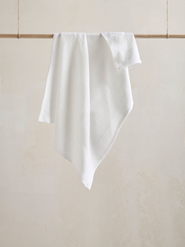 Mamas & Papas White Small Cellular 100% Cotton Blanket - Image 1 of 4