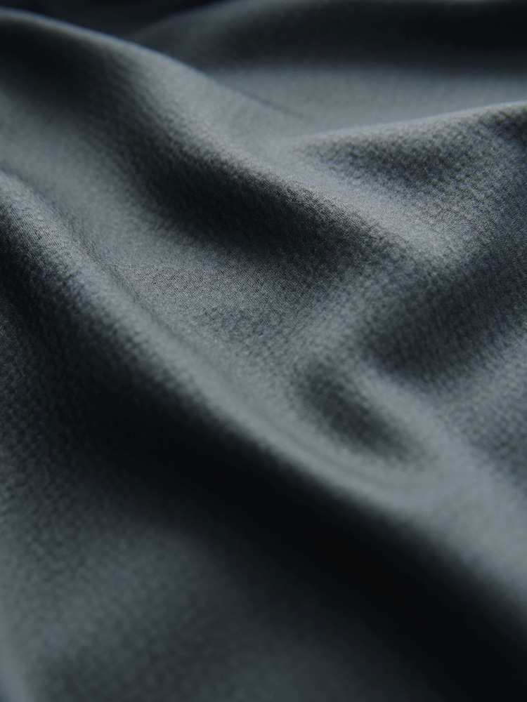 Rockett St George Black/White Hammered Satin Wrap Robe - Image 9 of 9