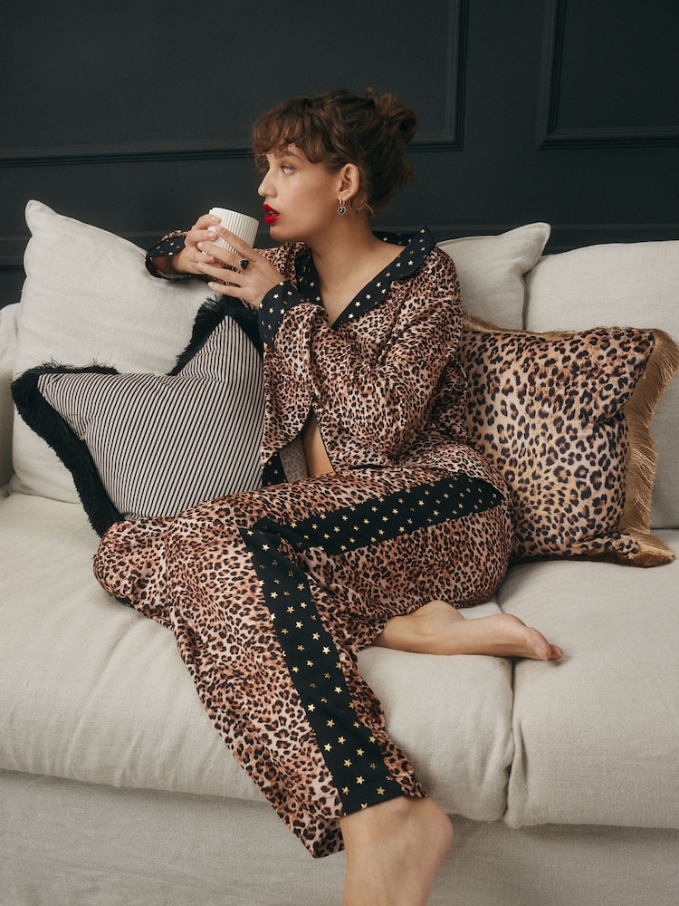 Rockett St George Satin-Pyjama mit durchgehender Knopfleiste - Image 1 of 12