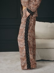 Rockett St George Satin-Pyjama mit durchgehender Knopfleiste - Image 4 of 12