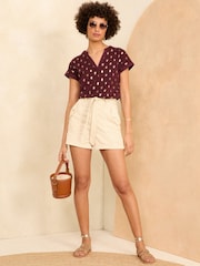 Love & Roses Red Dash Foil Jersey V Neck Woven Trim Short Sleeve T-Shirt - Image 4 of 4