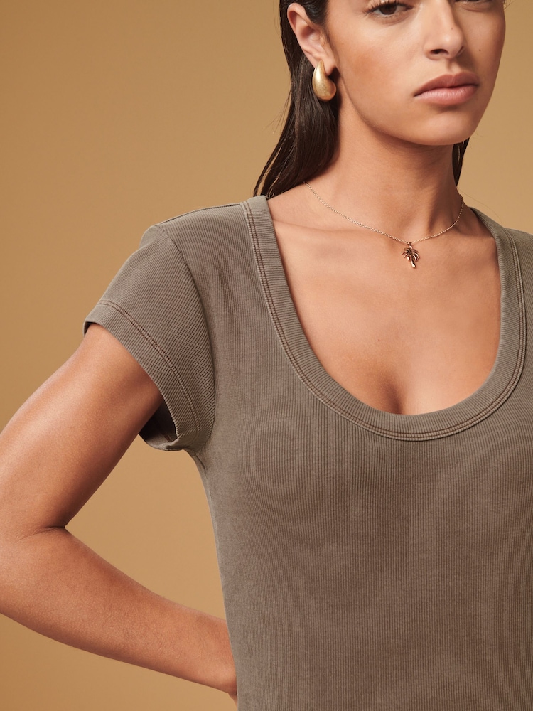 Chocolate Brown Slim Fit Scoop Neck Stretch Rib Short Sleeve T-Shirt - Image 5 of 7