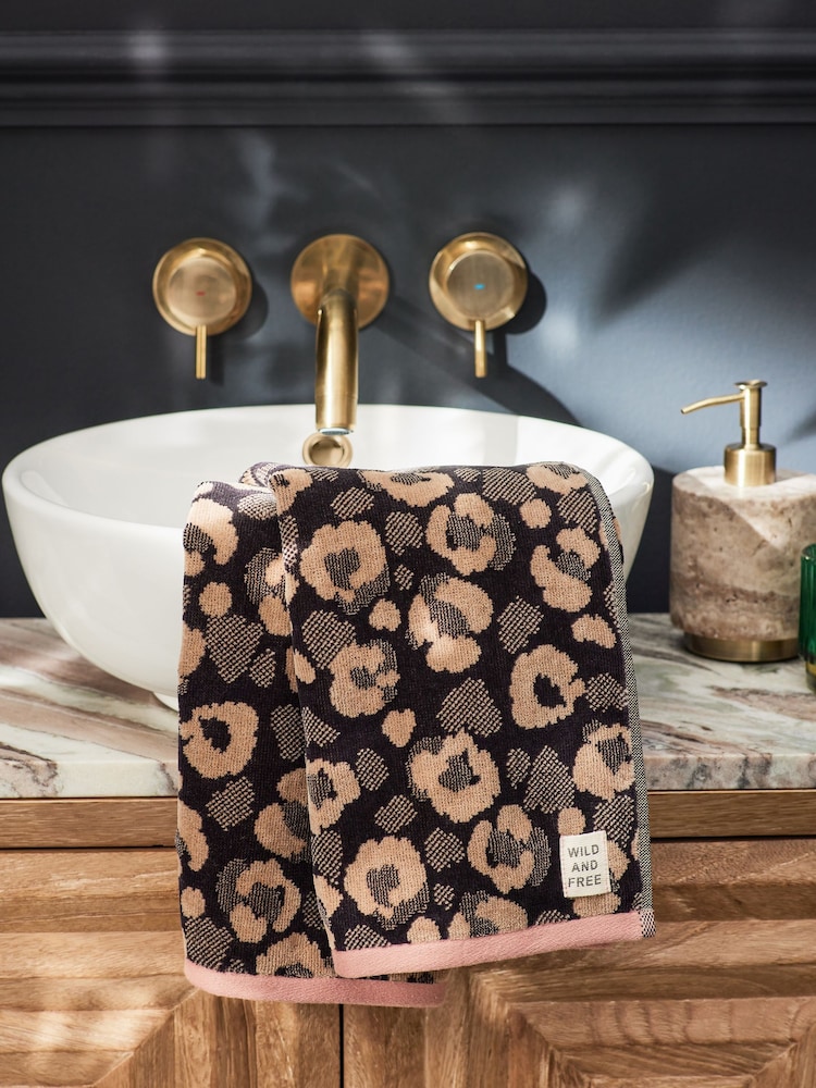 Brown Leopard Animal Pattern 100% Cotton Towel - Image 1 of 3