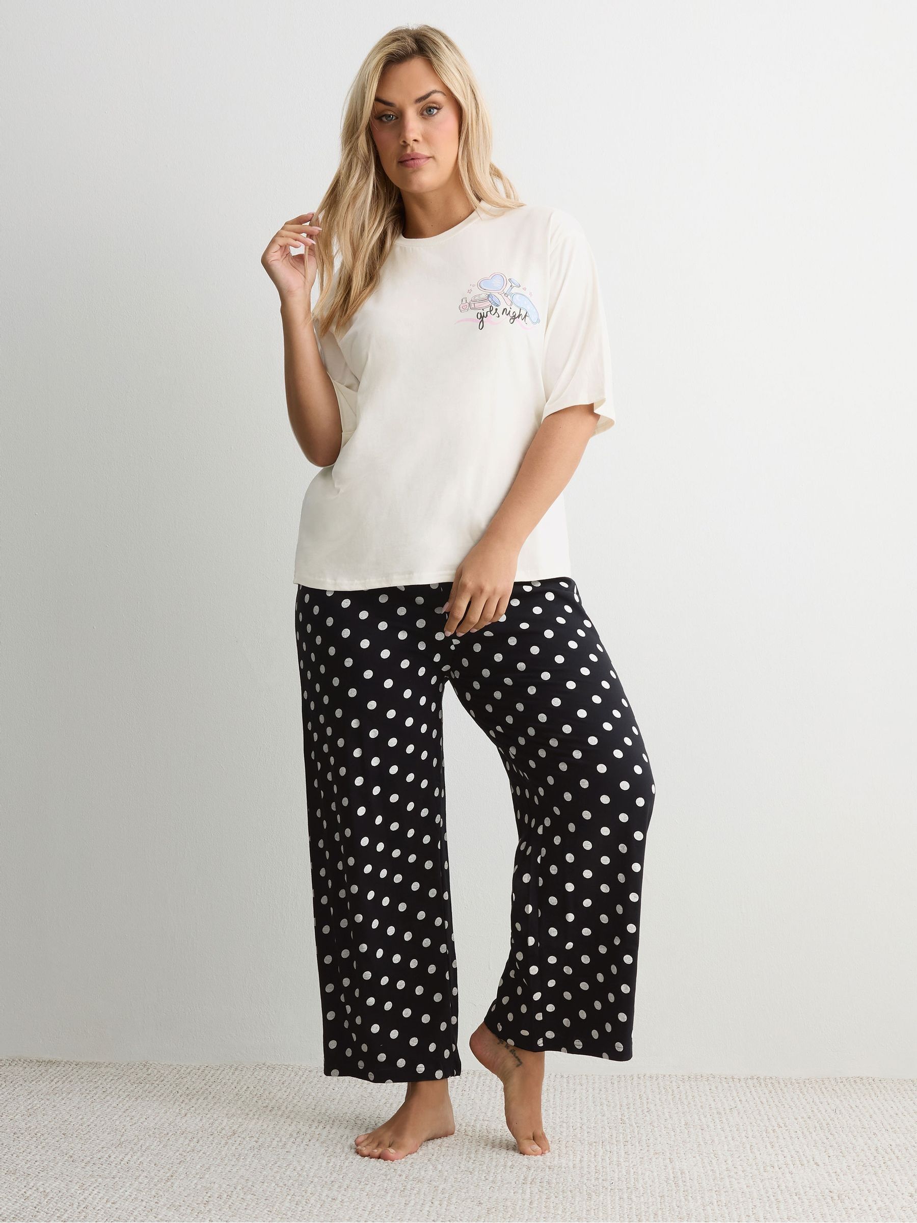Yours Curve Women's Cream Sleep T-Shirt & Wide Leg Bottoms Pyjamas Set