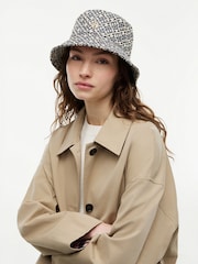 Tommy Hilfiger Monogram Jacquard Bucket Hat - Imagen 4 de 4