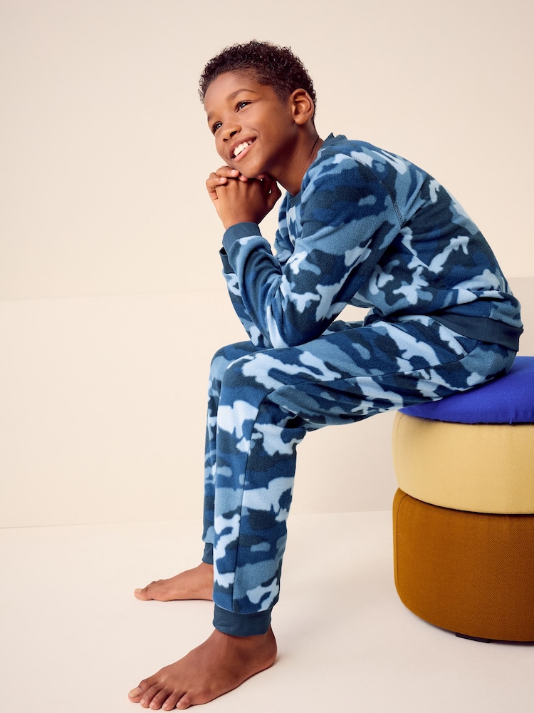 Camuflaje en azul marino - Pijamas de polar de tacto suave con elastano (3-16 años) - Imagen 1 de 7 Camuflaje en azul marino - Pijamas de polar de tacto suave con elastano (3-16 años) - Imagen 1 de 7