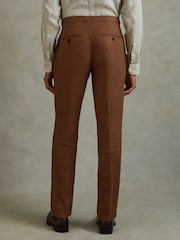 Reiss Tobacco Brown Kin Linen Tapered Trousers Slim-Fit - Image 4 of 5
