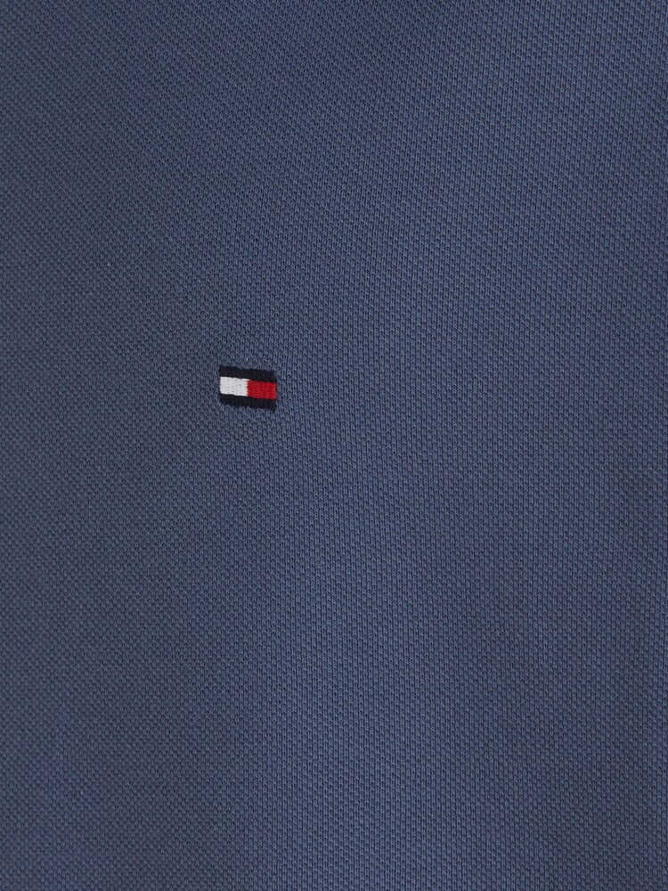 قميص بولو تلبيس قياسي 1985 من Tommy Hilfiger - صورة 6 من 6