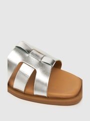 Schuh Tierney Leather Sliders - Image 5 of 5