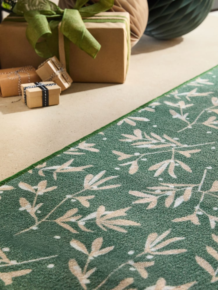 Green Washable Mistletoe Christmas Runner - Image 3 of 5