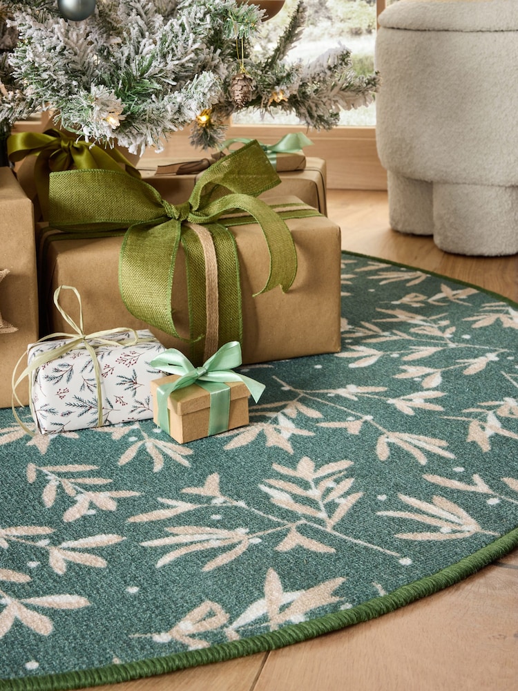 Green Washable Mistletoe Christmas Tree Mat - Image 2 of 3