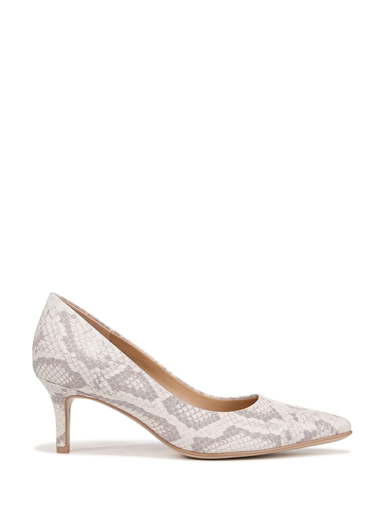 Weiß - Naturalizer Everly Schuhe mit Absatz - Bild 1 von 7 Weiß - Naturalizer Everly Schuhe mit Absatz - Bild 1 von 7