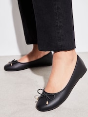 Lipsy Black Regular Fit Metal Bow Faux Leather Ballet Pump - Image 2 of 4