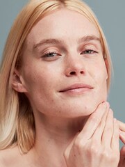 PAI The Light Fantastic, Cacao & Schisandra Ceramide Face Oil 30ml - Image 4 of 4