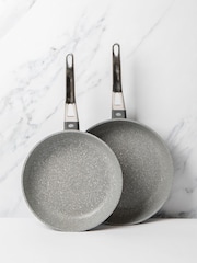 Masterclass Set of 2 Non-Stick Cast Aluminium Frying Pans - 3şəkildən 1 şəkil