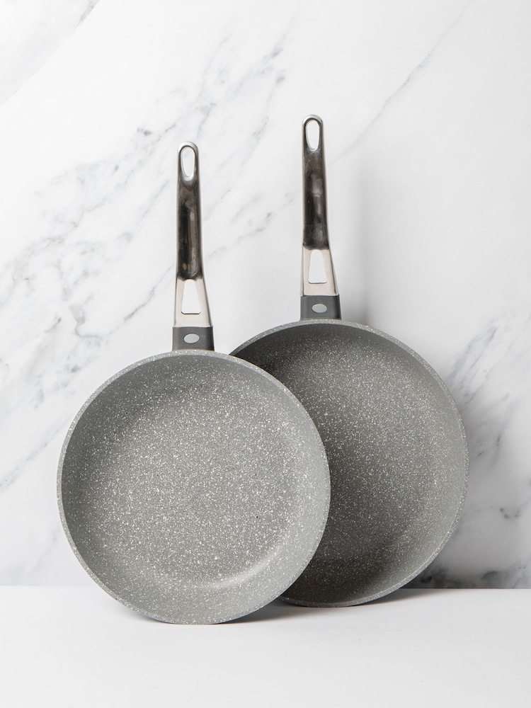 Masterclass Set of 2 Non-Stick Cast Aluminium Frying Pans - 3şəkildən 1 şəkil Masterclass Set of 2 Non-Stick Cast Aluminium Frying Pans - 3şəkildən 1 şəkil