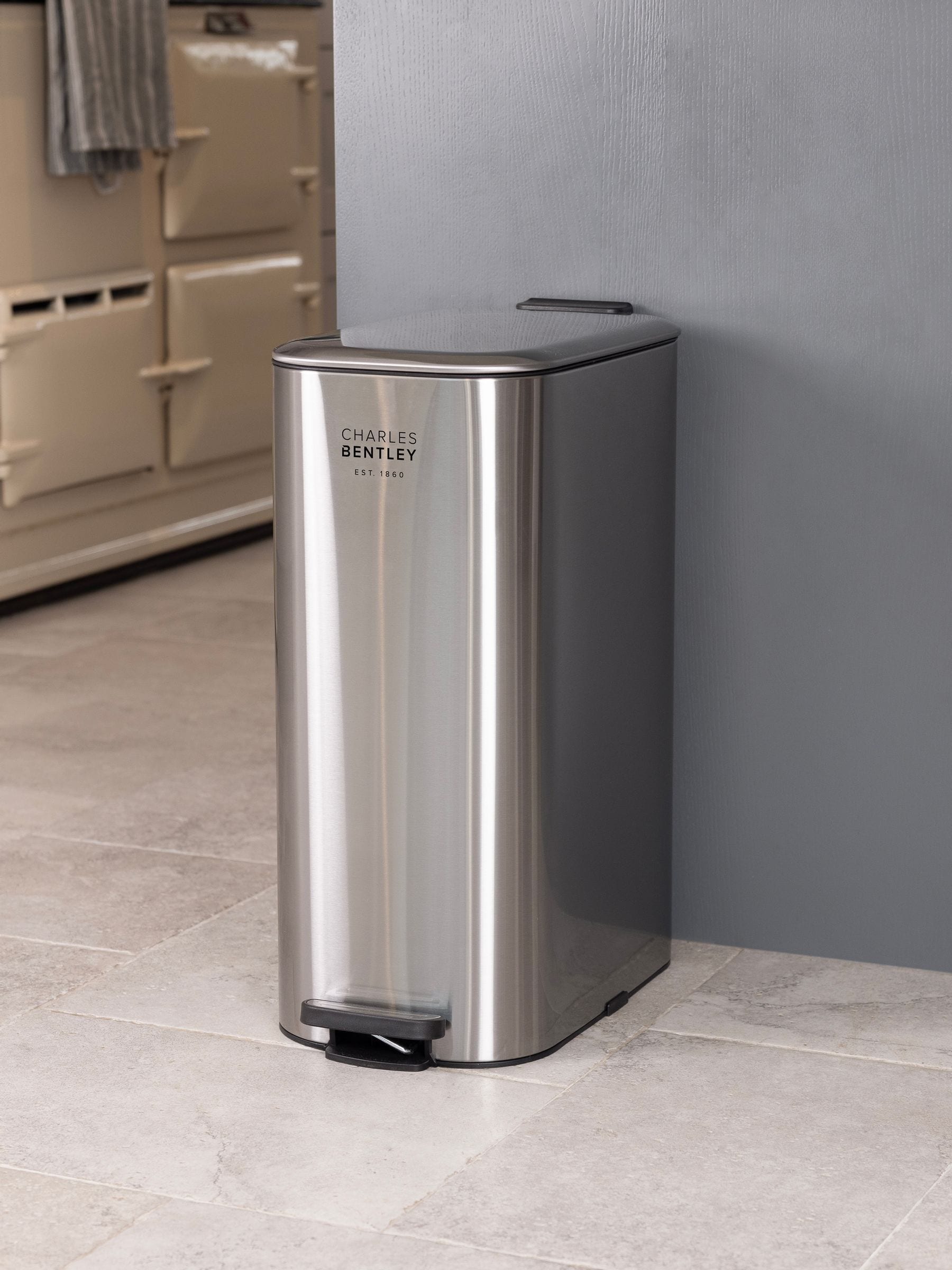 Charles Bentley 30L Slimline Rectangular Kitchen Pedal Bin Polished Steel - Steel - Image 7