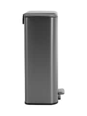 Charles Bentley Silver 30L Slimline Kitchen Pedal Bin - Image 5 of 6