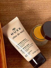 Nuxe Rêve de Miel® Hand and Nail Cream 50ml - Image 4 of 5