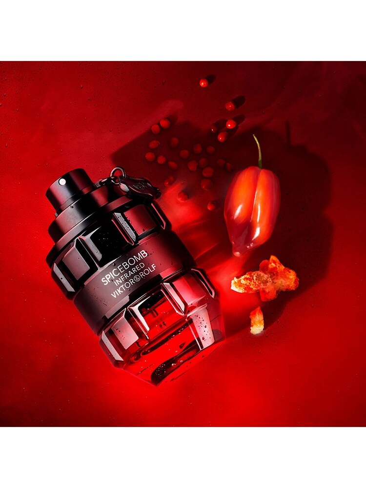 Viktor & Rolf Spicebomb Infrared Eau de Toilette 50ml - Image 5 of 5
