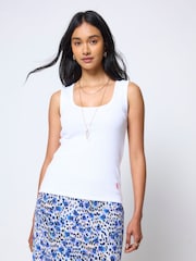 SCAMP & DUDE White Jersey Stitch Detail Vest Top - Image 2 of 5