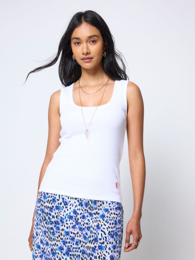 SCAMP & DUDE White Jersey Stitch Detail Vest Top - Image 2 of 5 SCAMP & DUDE White Jersey Stitch Detail Vest Top - Image 2 of 5