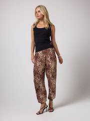 SCAMP & DUDE Balloon Leg Jersey Trousers - Image 2 of 5