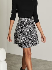 Lipsy Black Non Print Flippy Mini Skater Skirt - Image 4 of 4