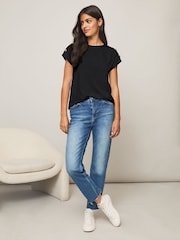 Schwarz - Lipsy T-Shirt mit Rundhalsausschnitt - Bild 3 von 4