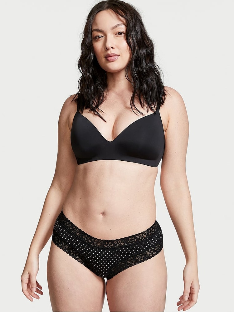 سراويل تحتية من Victoria's Secret - صورة 1 من 3 سراويل تحتية من Victoria's Secret - صورة 1 من 3