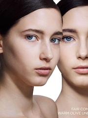 TOM FORD Traceless Soft Matte Foundation 30ml - Image 2 of 4