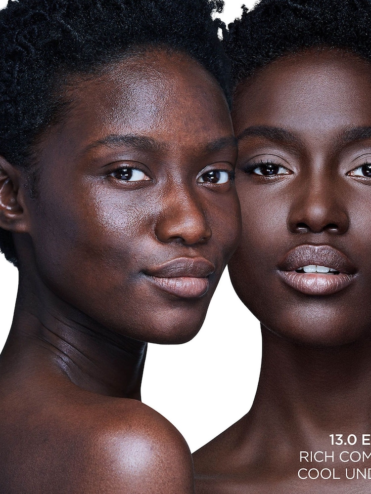TOM FORD Traceless Soft Matte Foundation 30ml - Image 2 of 4