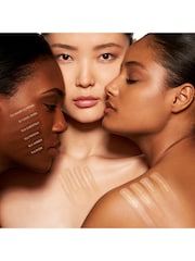 TOM FORD Traceless Foundation Stick 15g - Image 2 of 3