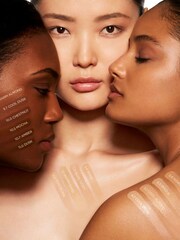 TOM FORD Traceless Foundation Stick 15g - Image 2 of 3