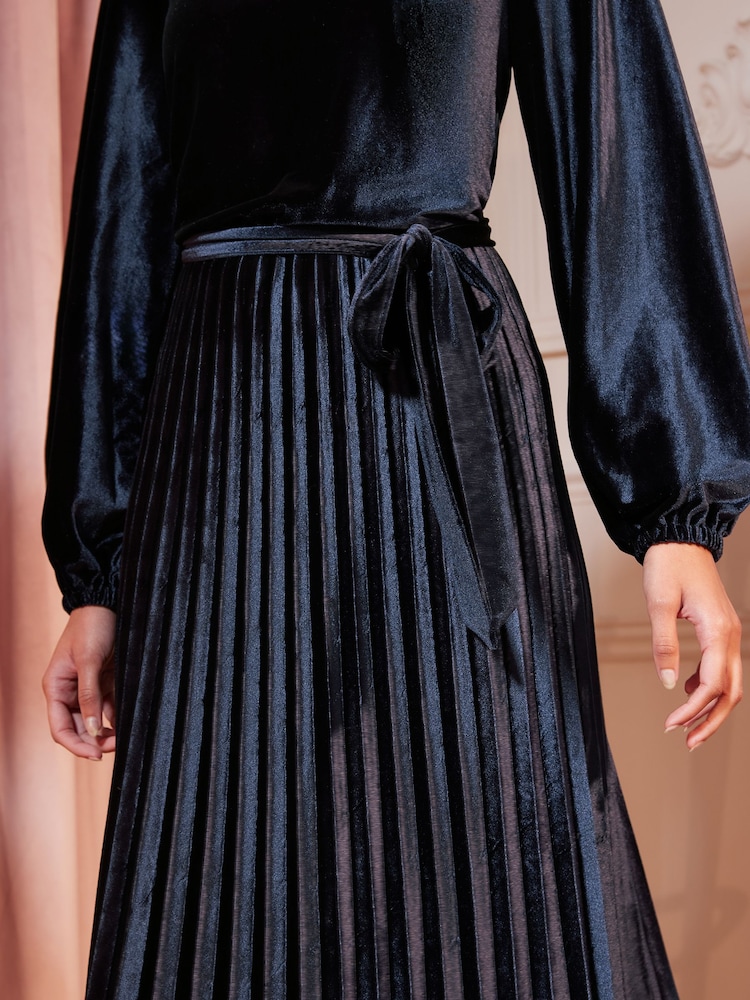 Love & Roses Navy Velvet Hankie Hem Long Sleeve Pleated Midi Dress - Image 2 of 4