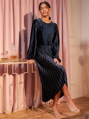 Love & Roses Navy Velvet Hankie Hem Long Sleeve Pleated Midi Dress - Image 4 of 4